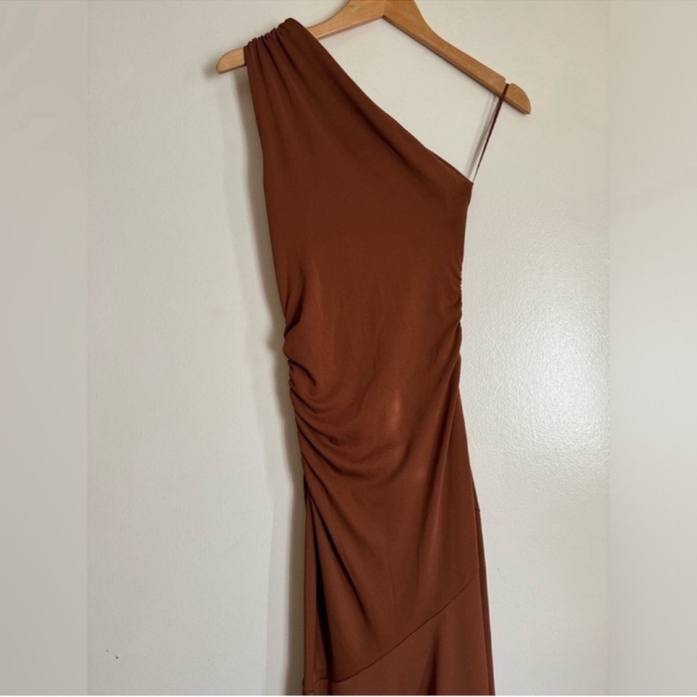 One-Shoulder Brown Maxi Dress with Side Ruching - Picture 3 of 13